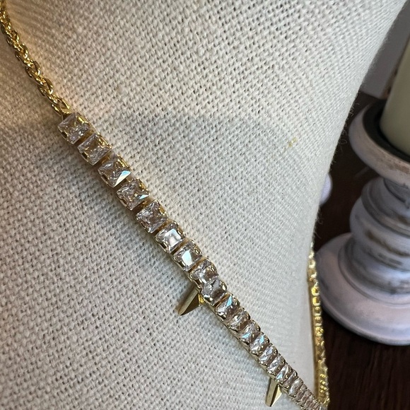 Kendra Scott Elegant Gold and Silver Necklace - Picture 7 of 7